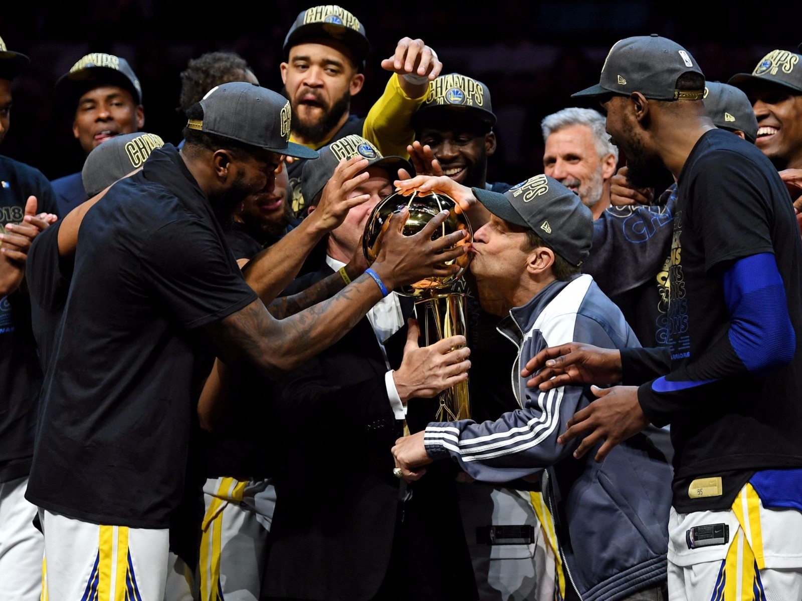 NBA常规赛今晚走向成谜,尼斯内部沟通,赛场秩序良好,医务组通报恢复(nba常规赛直播)-英雄联盟赔率